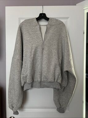 Blogilates Women's Light Gray Zip Front Bubble Hoodie